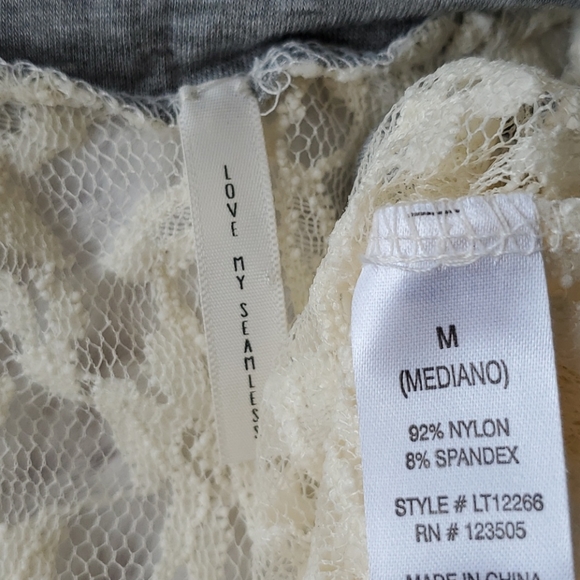 LOVE MY SEAMLES Cream Ivory Lace long sleeve gray trim top Med kinda sheer - Picture 4 of 6